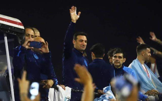 搜狐体育-斯卡洛尼长篇采访①：决赛一度折磨，至今没看录像