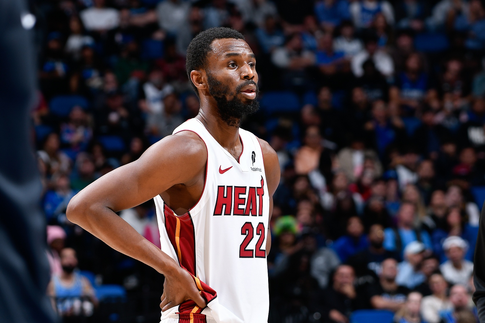 搜狐体育-美记：热火继续兜售维金斯&amp;目标换1首轮 湖人对其有意已达数月